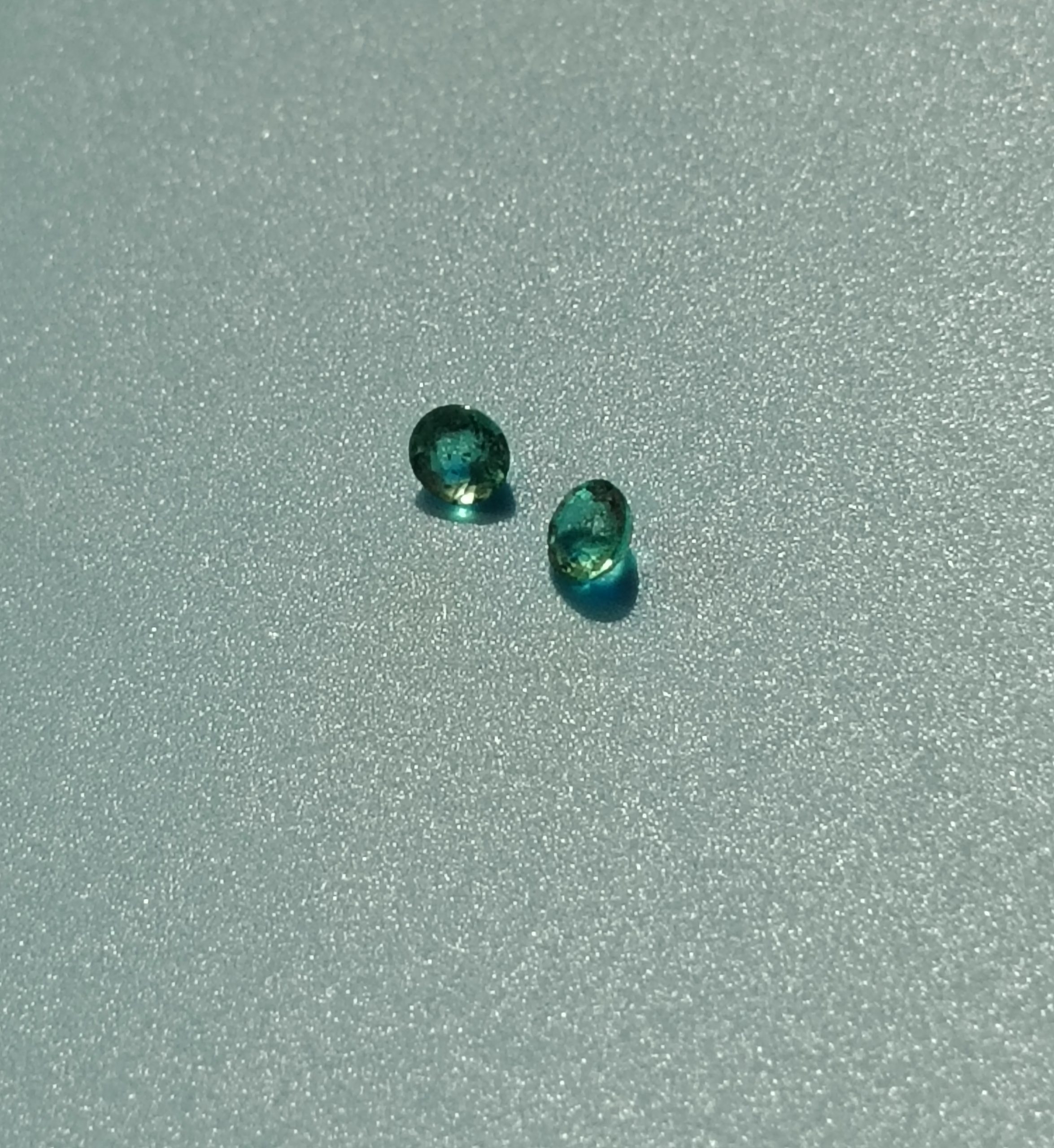 Natural Green Emerald Pair Round Cut 0.50 ct 4 mm