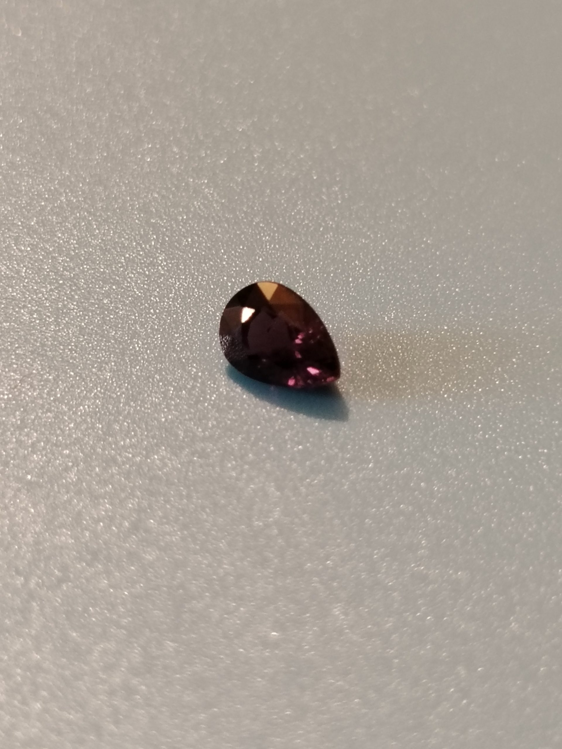 0.86 ct Pear Purple-Pink Sapphire  Unheated Songea, Tanzania