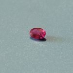 0.65 ct Oval Purple-Pink Sapphire 6 × 4 mm Mozambique - Image 4