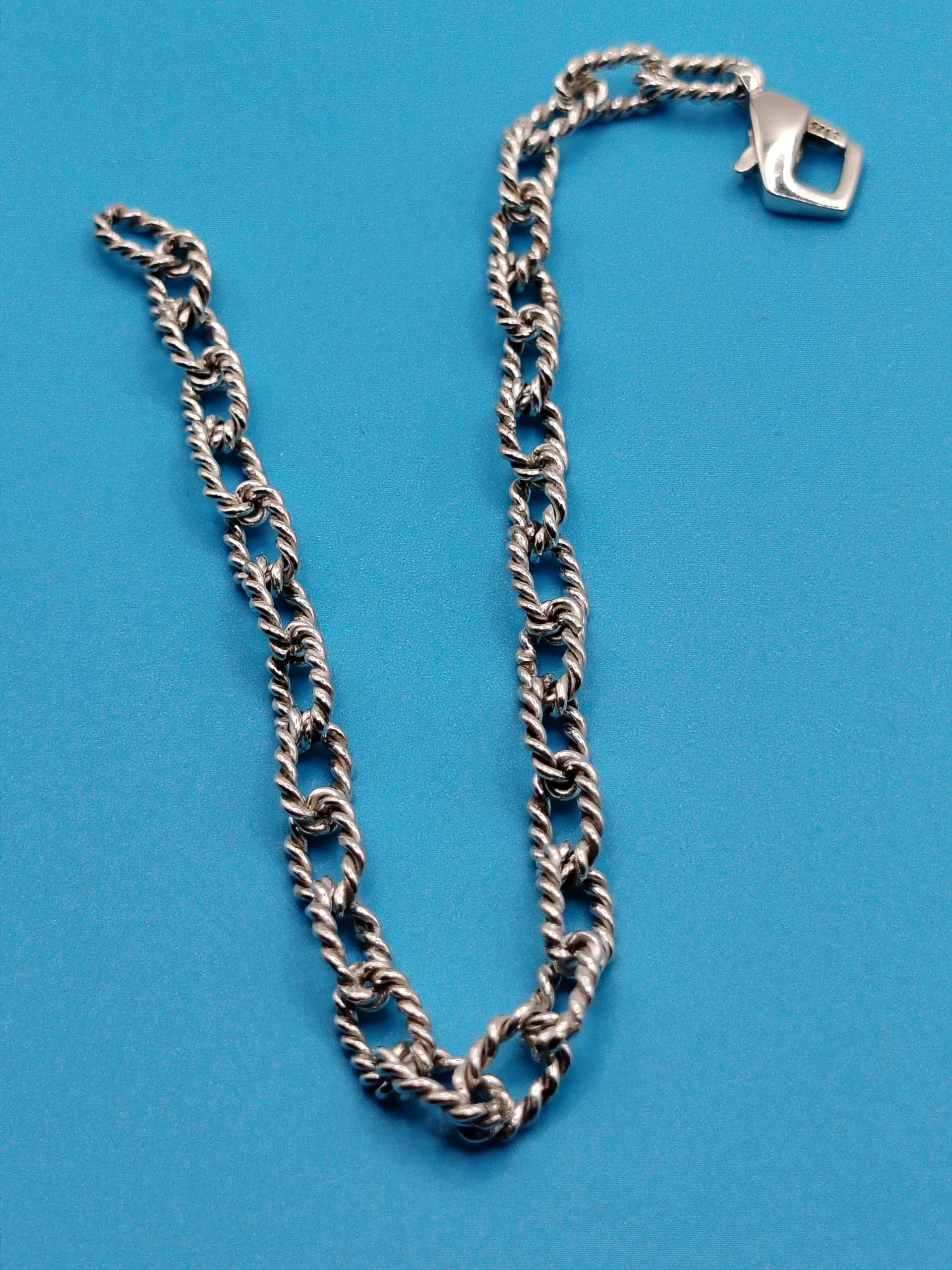 Minimalist Twisted Wire Oval Bracelet 5mm 925 Sterling Silver